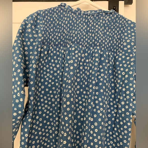 J. Crew Chambray Top (8) - Picture 3 of 6